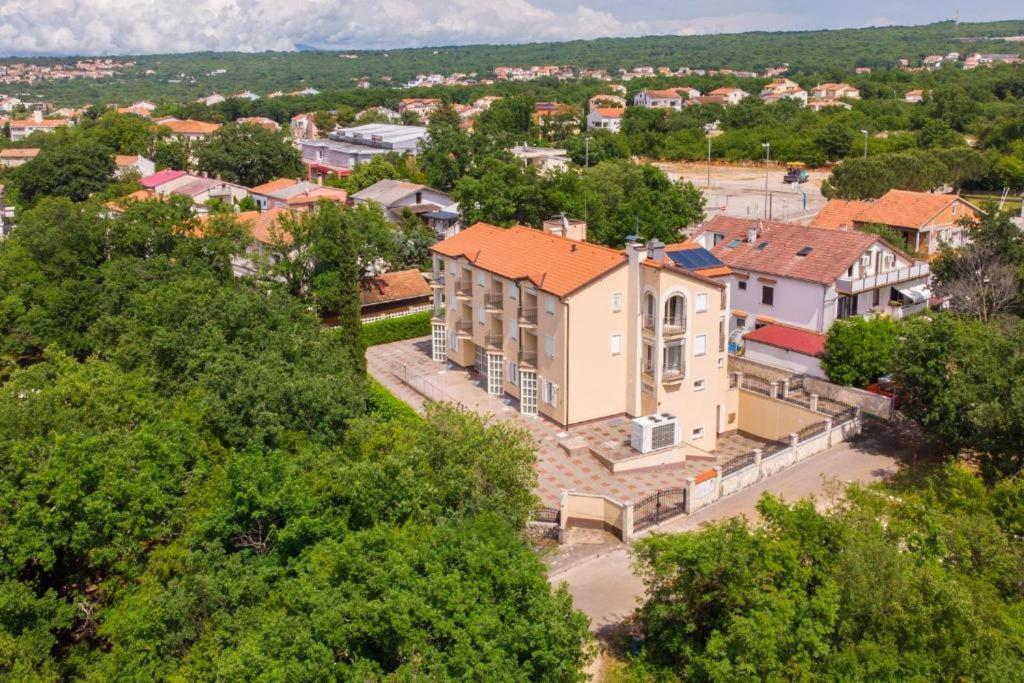 B&B Pansion Vago Malinska Exterior photo